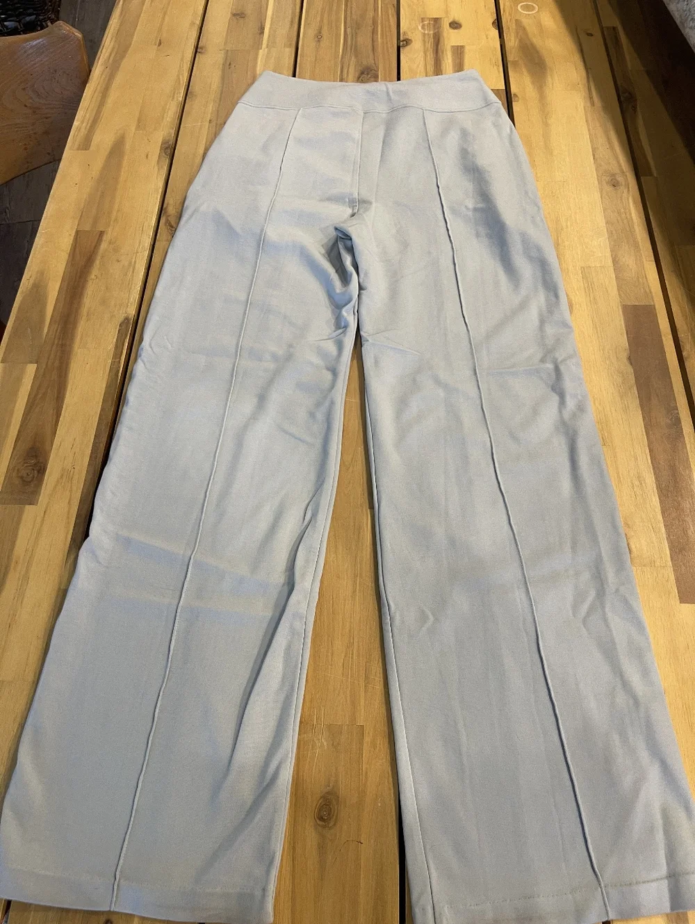 Athleta Women's Light Pale Green Grey Eastbound Wide Leg Pull On Pants Size 4 - Picture 3 of 4